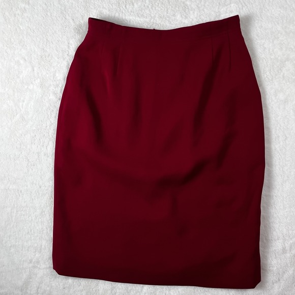 Liz Claiborne Dresses & Skirts - Liz‎ Claiborne Red Pencil Skirt Size 8 Exc. Condition!!